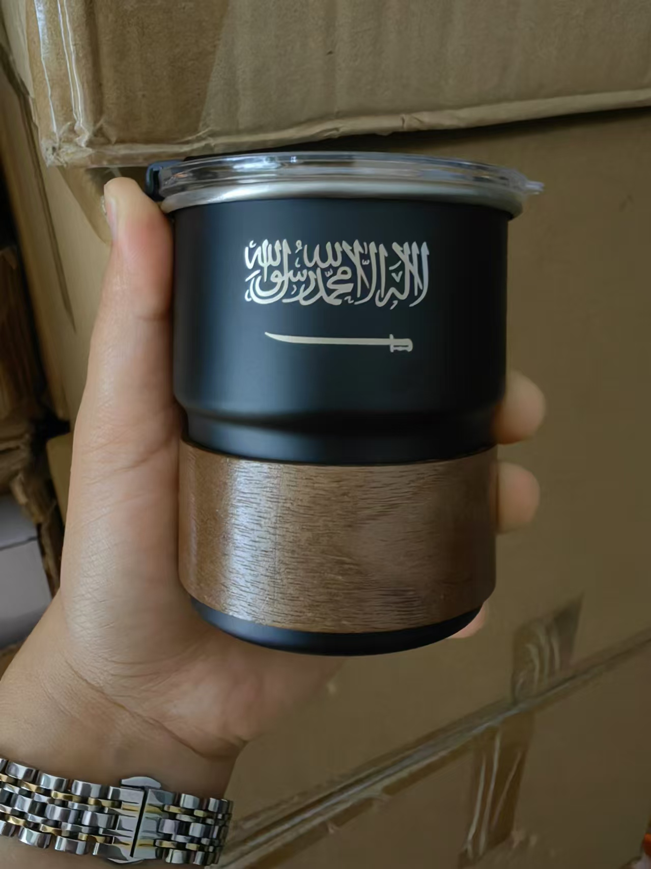 サウジアラビアの国旗ロゴステンレス鋼カップビールジョッキ蓋付 - Coffee Equipment Logo のレビューと価格